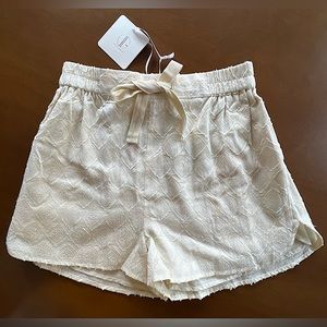 ☎️ NWT Vita Grace Sierra Cotton Appliqué Day Shorts Buttermilk ivory Stitch Line